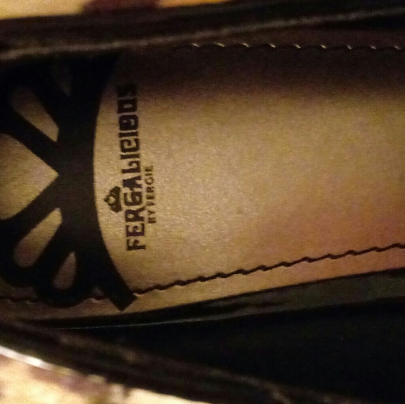 Fergalicious by Fergie Faux Fur Pumps Size 7.5M - Picture 3 of 8